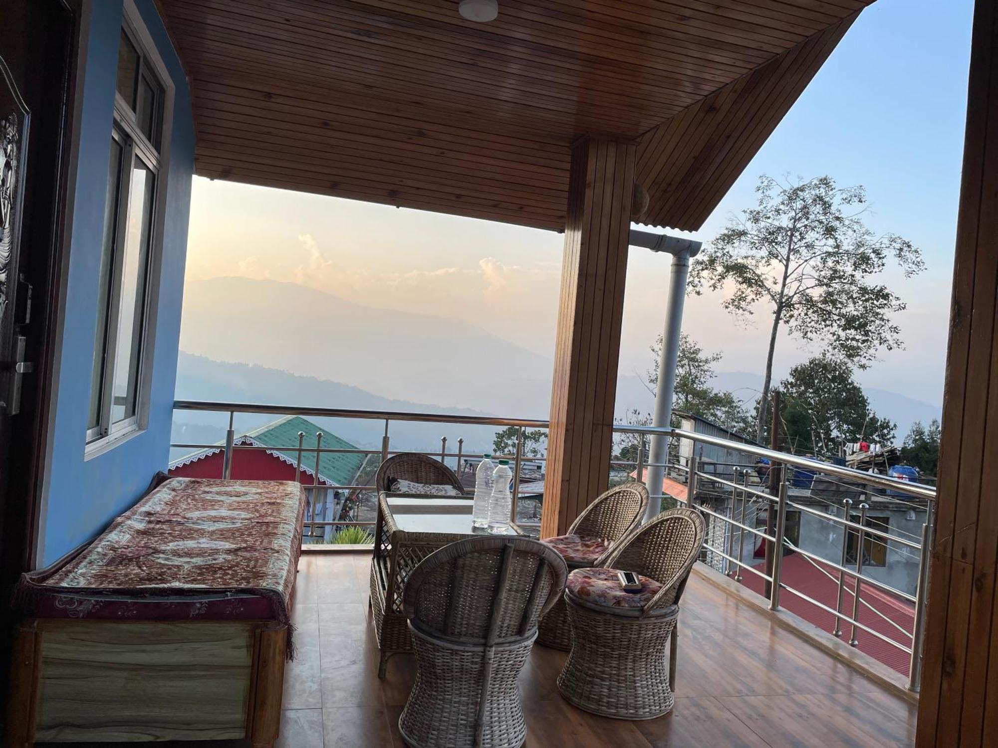 Munglan Homestay Dardzsiling Kültér fotó
